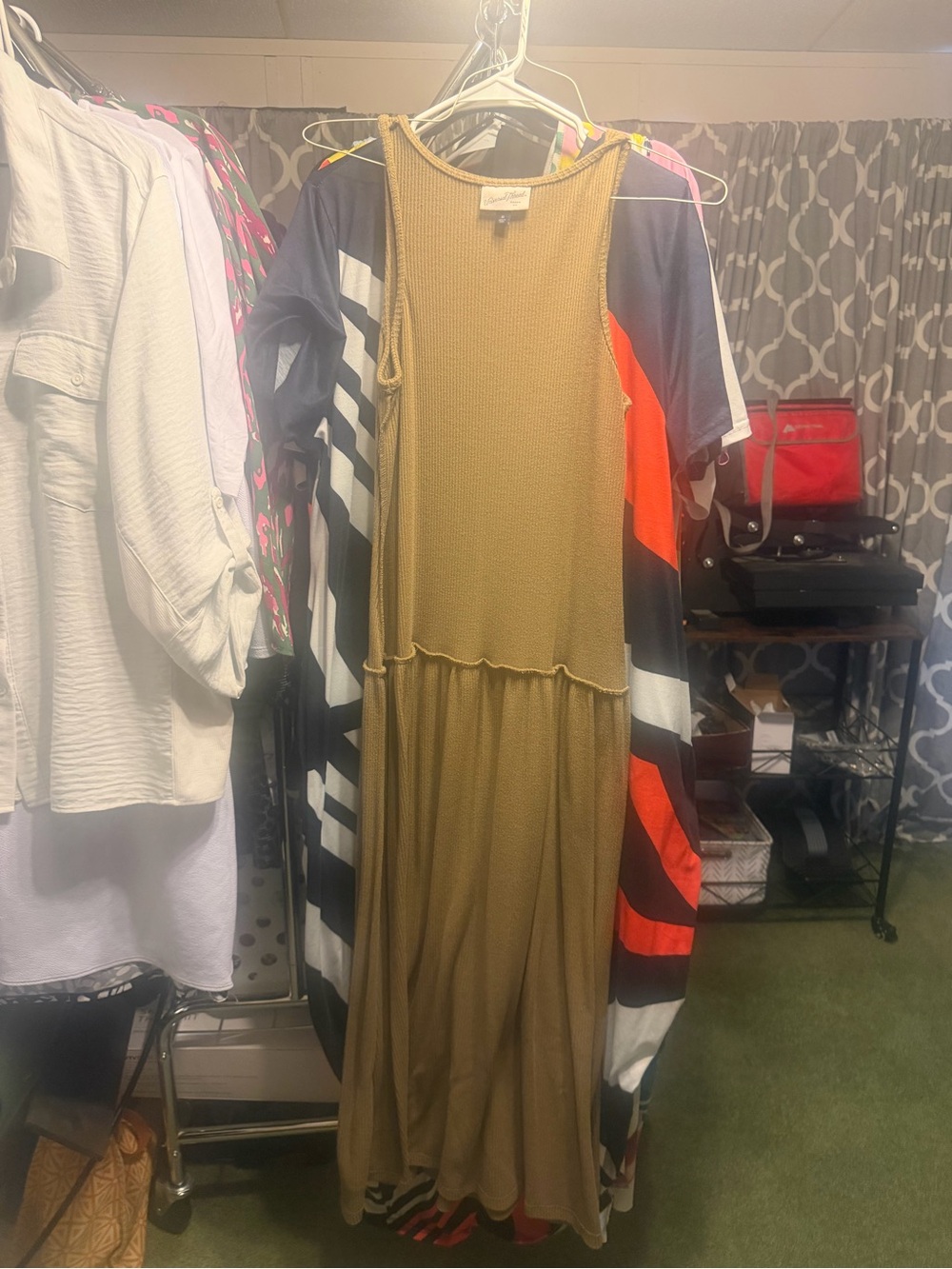 2 items Universal Thread Olive Green /dark tan Sleeveless Maxi Dress